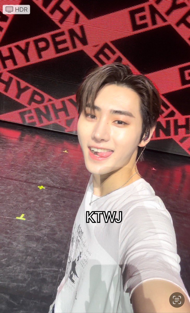 ซองฮุนฮีเอาทรศ.เอนจีนมาถ่ายและนี่คือรูปที่ได้ คือดิชั้นเสียชีวิตแล้วค่ะ ไม่ไหวแรงมาก แรงมาก😭😭😭😭😭😭😭😭