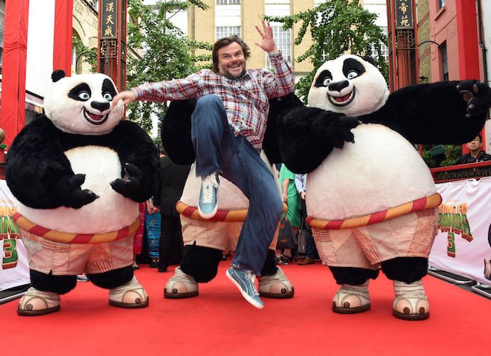 PuccaNoodles's tweet photo. i feel like i need to remind everyone abt these pictures of Jack Black with all the Po costumes https://t.co/AsUcXkg4so