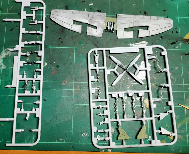 WartsNAllModels's tweet photo. Going live on https://t.co/cqPPEWXFpY in 30 minutes (10.30am ACDT, 9pm ADT, BRT) #finalising the #Halifax #paintwork and the #Tempest #detailing. Pop past and chat! #scalemodels #ww2 #aircraft #airfix #airfixmodels #art #hobby #miniatures #plasticmodels #462squadron #RAAF #RAF https://t.co/ycnepHHJRU