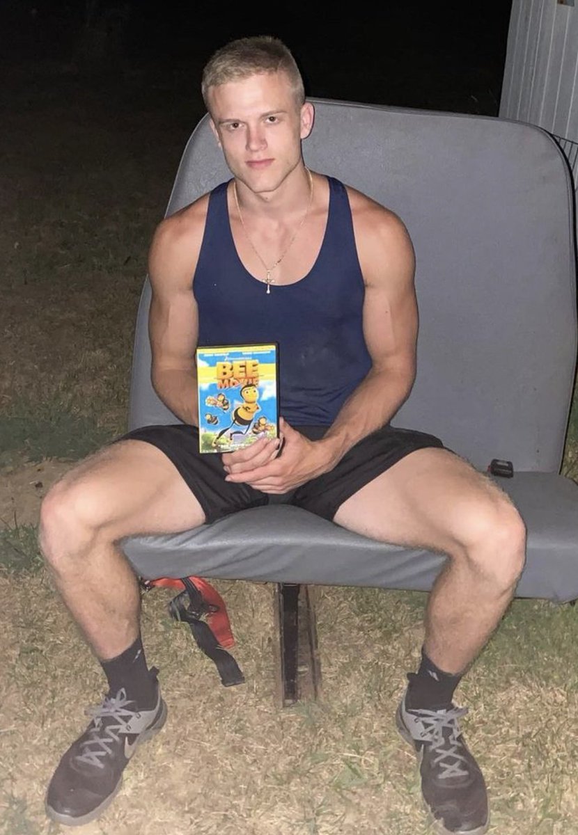 ThatDude2000000's tweet photo. #joebartolozzi #gay #lookalike #nsfw #tiktok https://t.co/e7WWc3I6e5