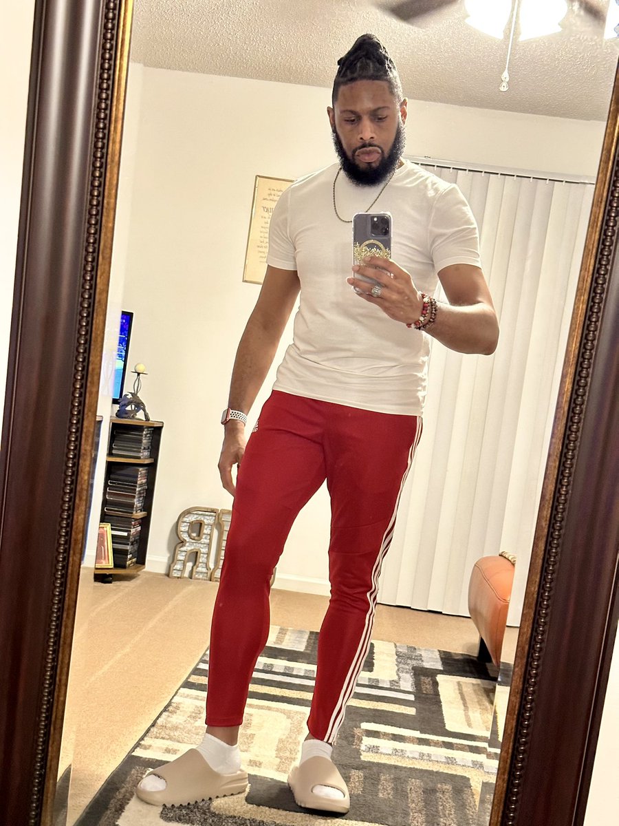 stylistcantony's tweet photo. Chapter 44 commences ONE MONTH from today but the current chapter has taught me so much ✨
#CAntony #TheCAntonyStylingLab #GQ #CustomFashion #CustomWear #Trends #Dapper #ManOfStyle #MensWear #MensFashion #style #fashion #StyleExpert #menstylist #elderCAM #sirDOC https://t.co/vwh4dqUdzJ