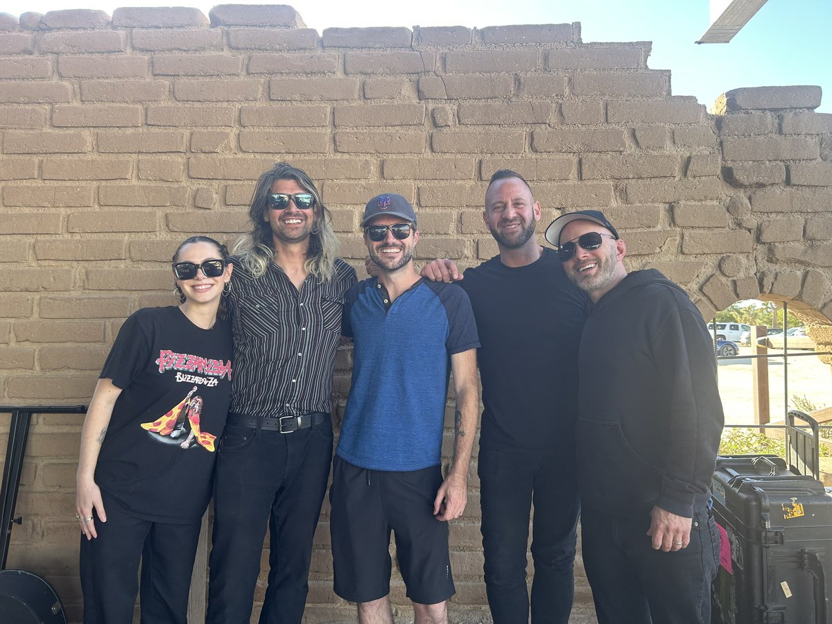 Ready to play <a href="/pappy_harriets/">Pappy & Harriet's</a> tonight with <a href="/madeleinemayi/">Madeleine Mayi</a>! See you soon show starts at 7:30!