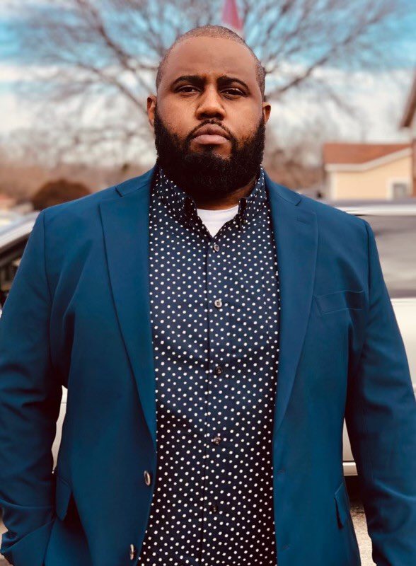 NorthArkansas1's tweet photo. Signature discounts are just a way we one up our customer experience in our stores! 🌟 Andre Blevens and Michael Rogers makes sure they ask their customers “Where do you work” every single time‼️Their proof is in the 100% IRU attach rate in September. Great job gentlemen! 💎🥶 https://t.co/PkFbWw2dM6