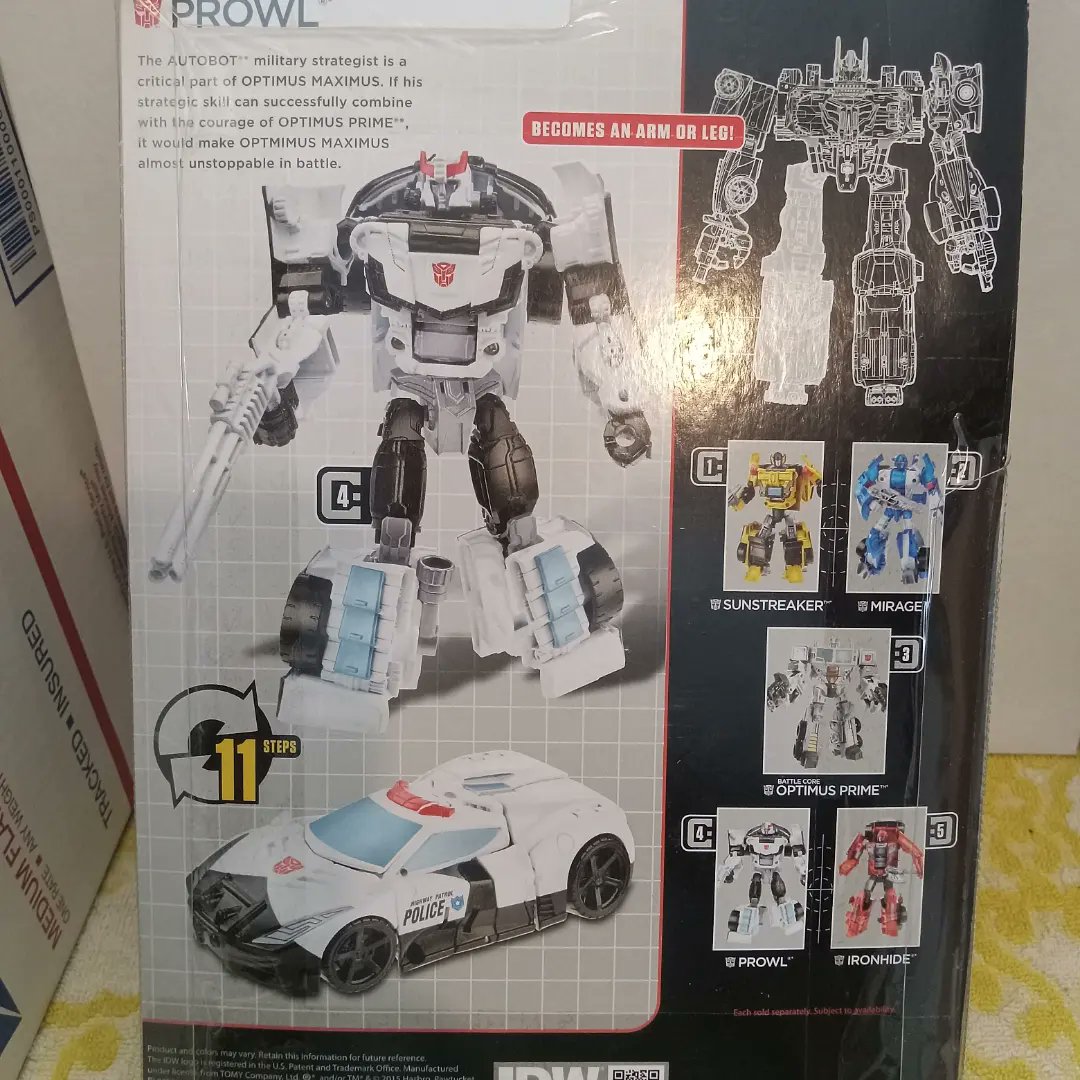 HpCollectables's tweet photo. #PCFriday *2014 Prowl * Combiners @HpCollectables https://t.co/NYynVhVm5G