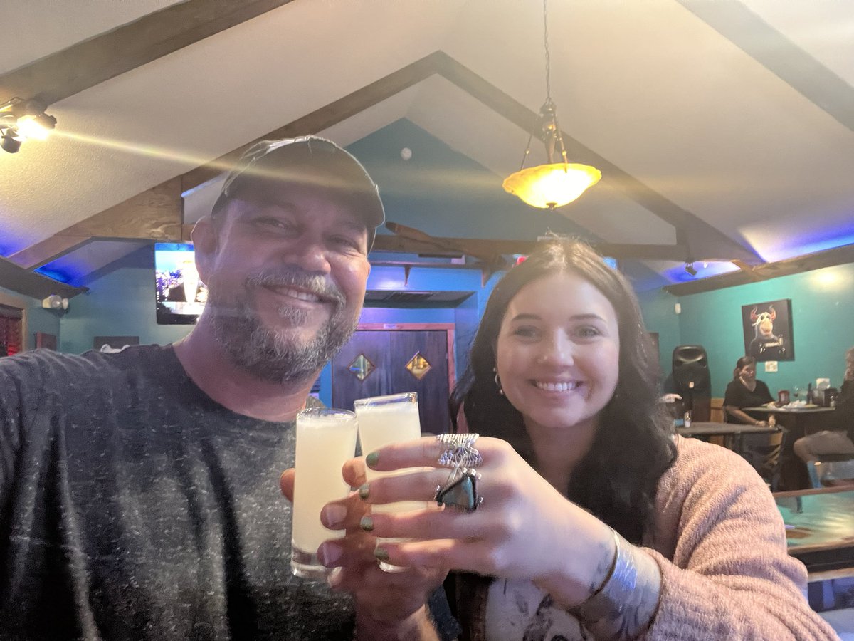 David_Inu_'s tweet photo. @ZinuTheUndead White Tea Shots at Tidbits Grill! #DrinksWithTheMob #TidbitsGrill #ZINU #ZMSS #ZombieMob @EllieGrogan8 @ZinuToken https://t.co/paQyNU4O2p