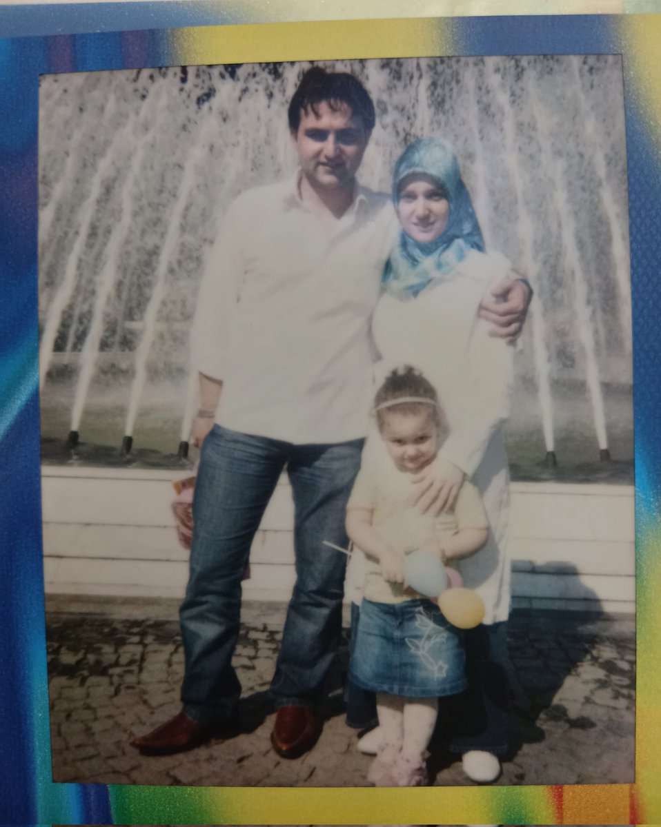 BEYYZ53's tweet photo. meşhur eyüpsultan fıskiyesi ve babamın kunduraları🤍 https://t.co/GH8JqYYcoX