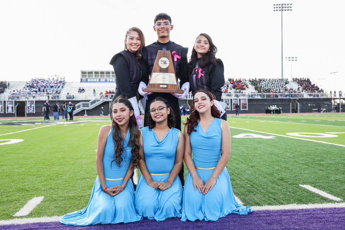 Huge congrats to Horizon High School on getting a Division 1 today at the 2022 UIL Region Marching Contest.
Way to represent our district!

Click the link below to view the full gallery:
smugmug.com/gallery/n-qLXK…

#ClintISDWillBeHeard 
#TogetherWeBuildTomorrow