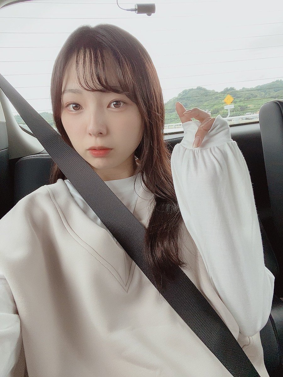夏→秋にかけて
何枚目が好みですか？♡
#和歌山美少女図鑑
#岩本恵里奈