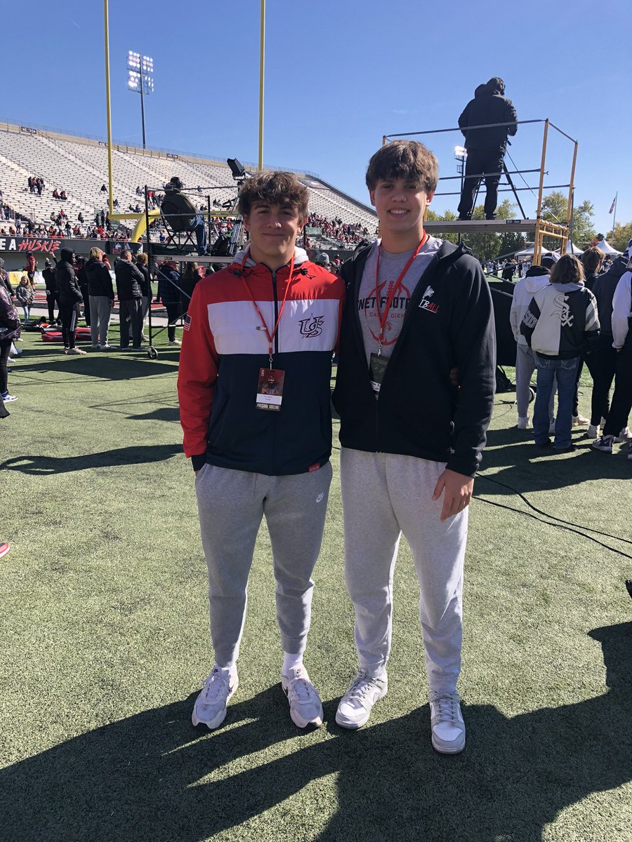 Had a great gameday visit in Dekalb! Thank you to <a href="/CoachHawk__/">Joseph Hawkins</a> and <a href="/NIU_Football/">NIU Football</a> for having me out. 
<a href="/BenetRedwingFB/">Benet Academy Football</a> <a href="/DeepDishFB/">DEEP DISH FOOTBALL</a> <a href="/EDGYTIM/">Timothy “EDGYTIM” OHalloran</a> <a href="/CoachAgpalsa/">Daryl Agpalsa</a>
