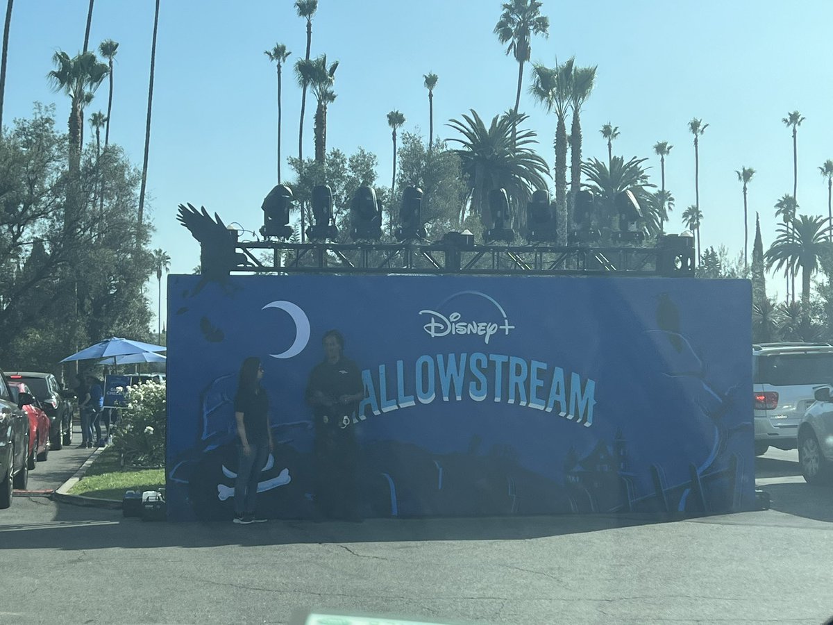 Congratulations to our team for a spooktacular night for the incredible fans!  Loved the <a href="/DJMRBEST/">Mr.Best</a>  #DisneyPlus #Hallowstream <a href="/DisneyPlus/">Disney+</a>