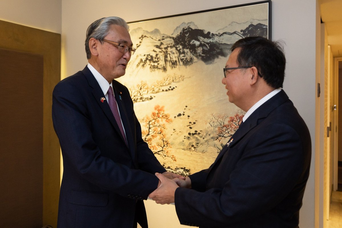 昨日は古屋圭司先生 <a href="/Furuya_keiji/">古屋圭司</a>と懇談しました｡台湾への支持を､日華議員懇談会訪問団を率いて国慶節イベントに参加するという行動を以って示してくださりありがとうございます！