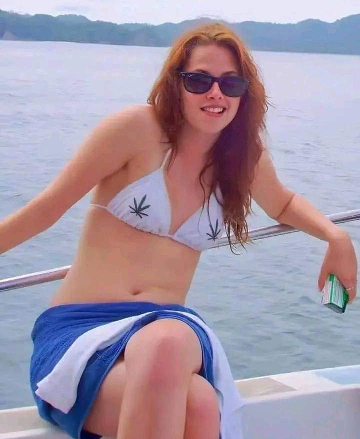 Fernand49034227's tweet photo. La Hermosa Actriz ๐
๐ธ@KristenStewarte ๐ฅ๐ฅ๐ฅ https://t.co/d0cHSDuJr7