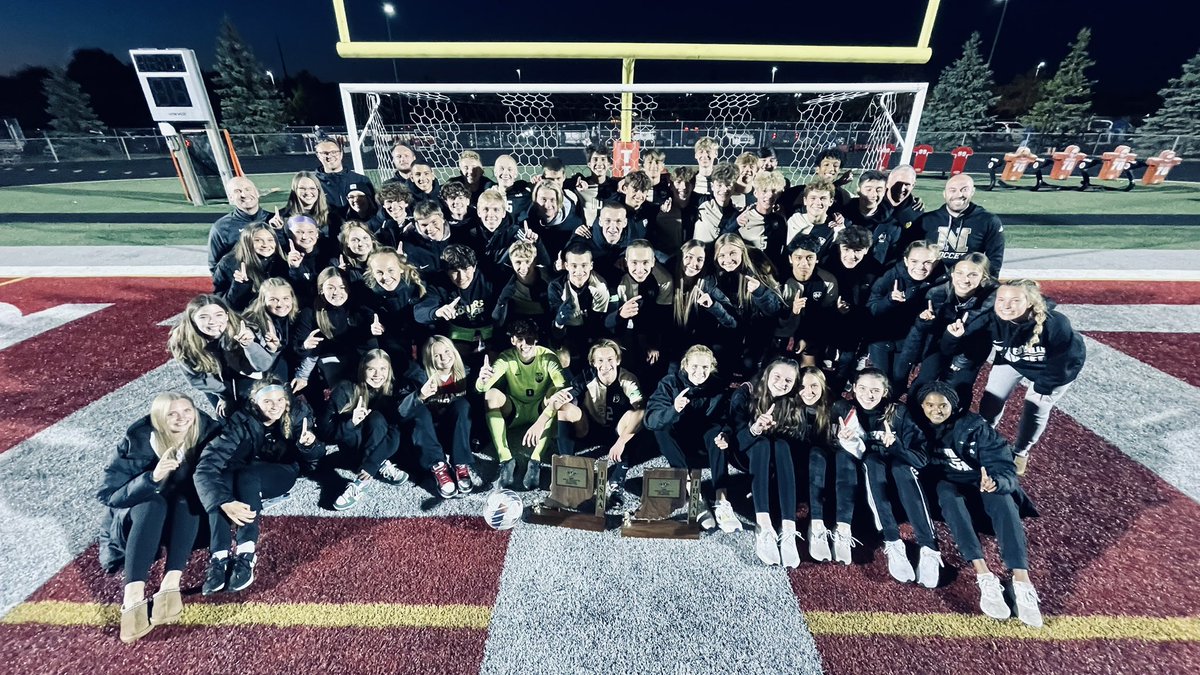 MillerNationAD's tweet photo. These kids sure have this soccer thing figured out! It’s the second year in a row Miller Soccer sweeps the Boys and Girls Sectional and the 3rd time in 4 years! #MillerPride https://t.co/L1iiDuQDyI