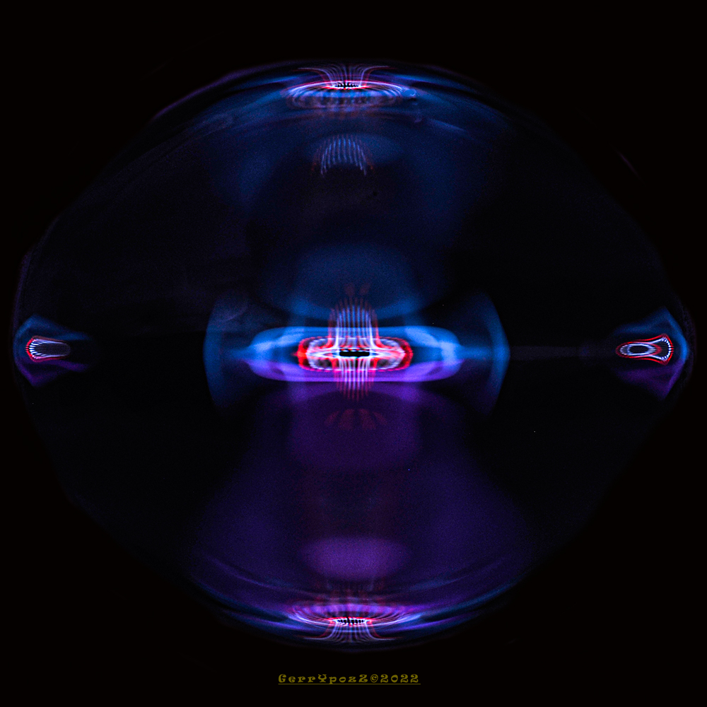 GerryPoZZ's tweet photo. #cymatics #cimatica #cymatography #art #arte #sound #suono #vibrations #vibrazioni #reflection #riflessi #riflesso https://t.co/1tqPUDUczs