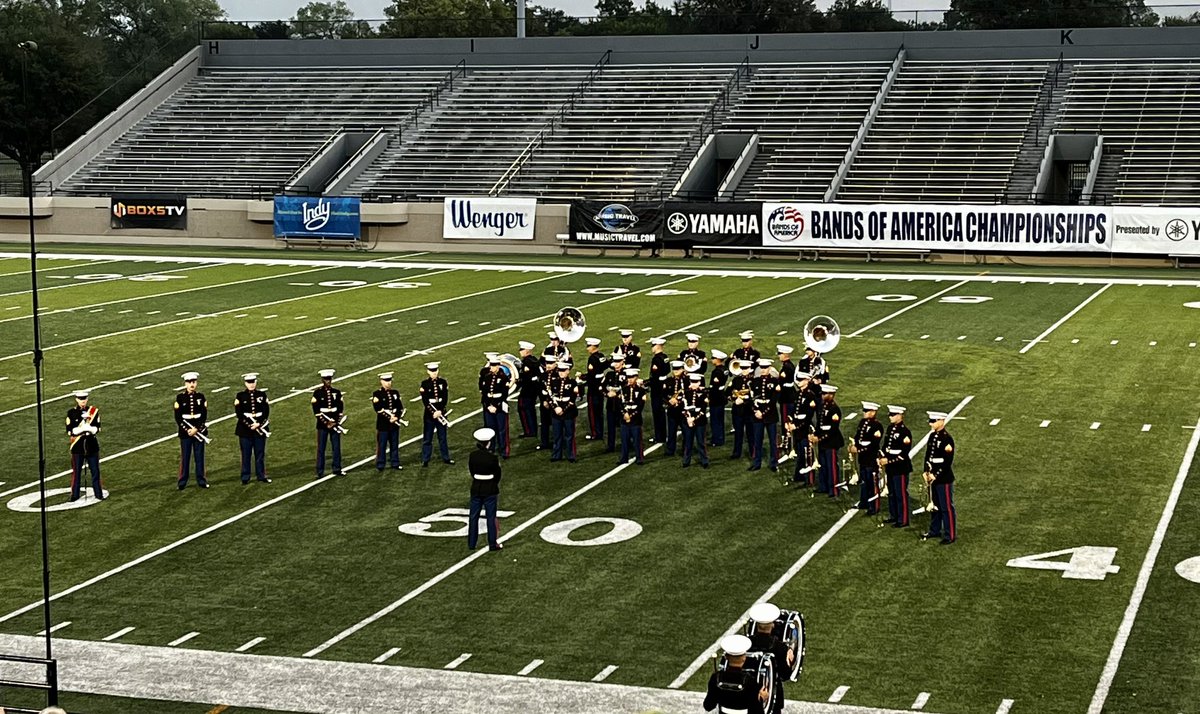 RetroCOTfan's tweet photo. BOA Dallas Finals starting off with the USMC Reserve Band! https://t.co/GMPiJVPji0