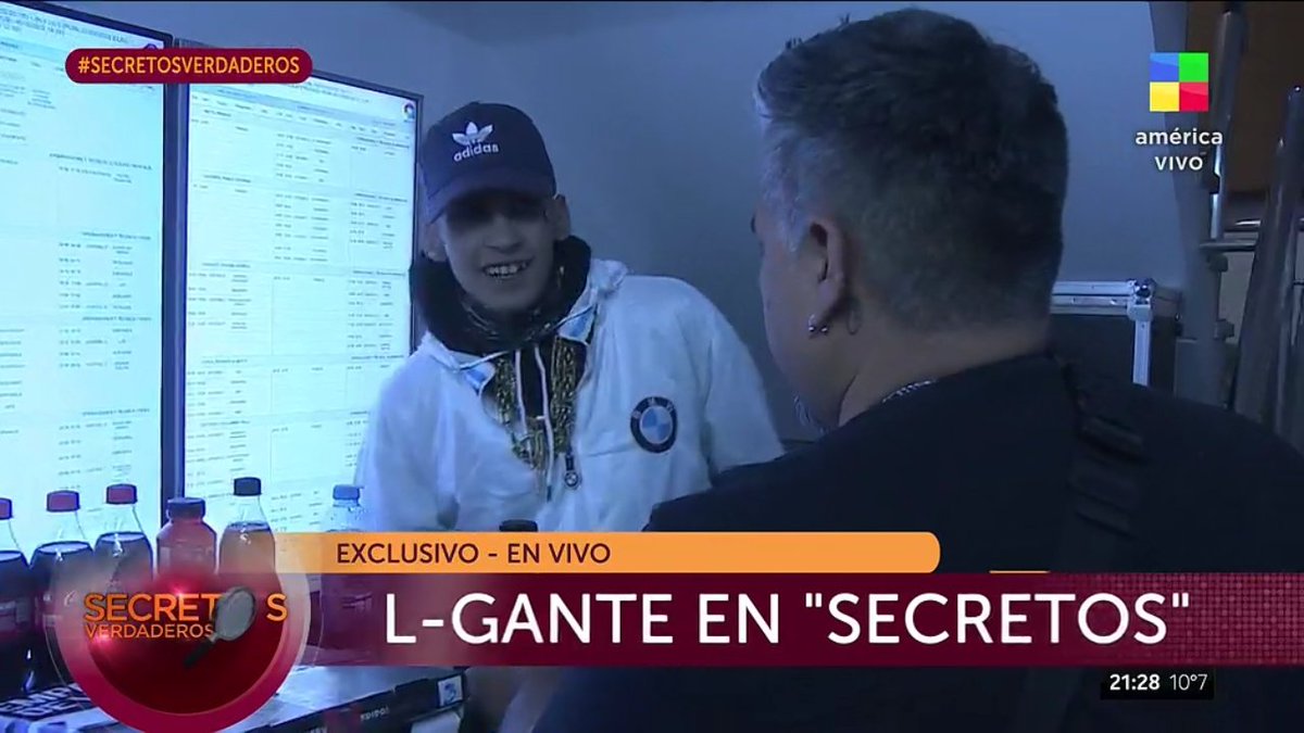 RAPIDO DE REFLEJOS, <a href="/AmericaTV/">América TV</a> TIENE EN VIVO A L-GANTE PARA ENFRENTAR A MIRTHA QUE LO TENDRA GRABADO EN #LaNocheDeML POR <a href="/eltreceoficial/">eltrece</a>..
GRAN PRODUCCION DE <a href="/alicia_pedrelli/">alicia pedrelli</a>