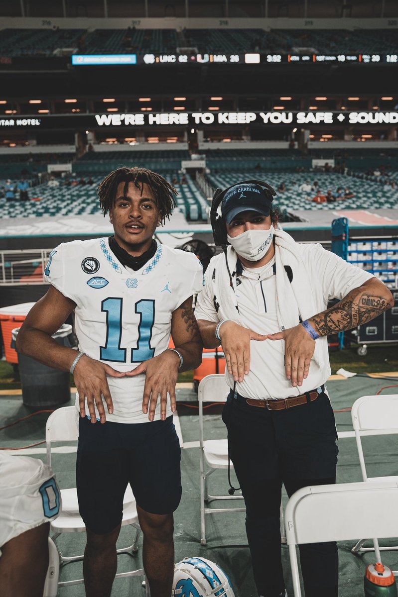 micahc25's tweet photo. U⬇️
#GoHeels https://t.co/cjqkIJDUp6