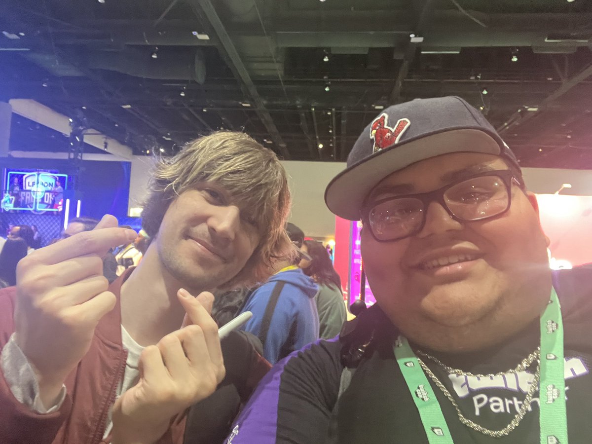 MarkyNextDoor on Twitter "NEXTDOOR X JUICERS xQc"
