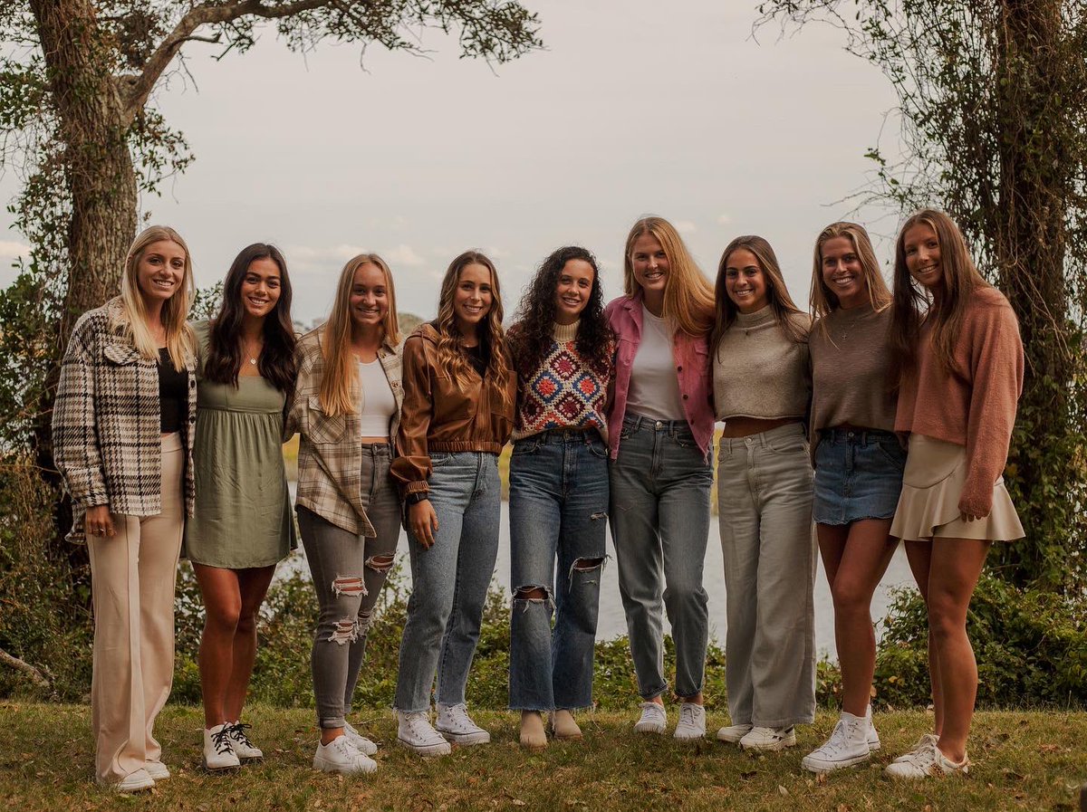 UNCWSoccer's tweet photo. Tonight we got to celebrate this amazing senior class &amp; all they’ve done for this program #together 🤍🤍 https://t.co/5kNQTp6VMJ