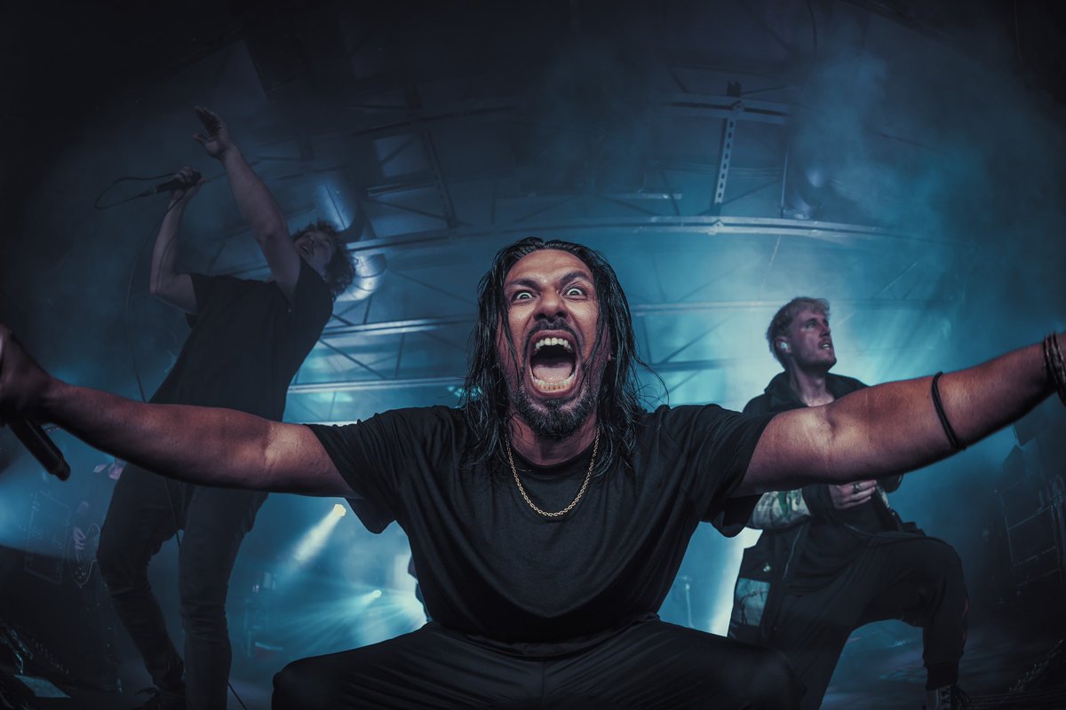Pop Evil tweet media