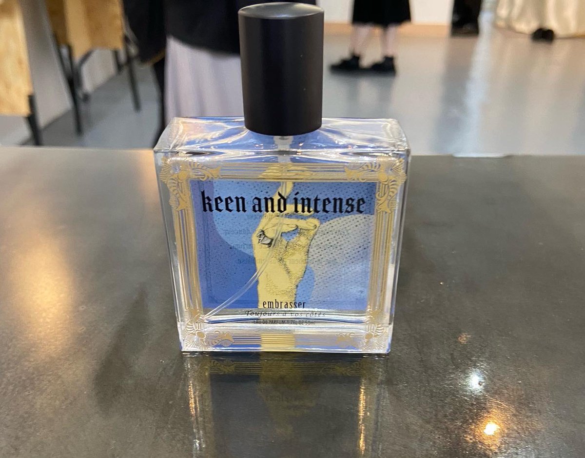 出かける旦那が私のキーインの香水を使った！！！ カイくんのだと話す