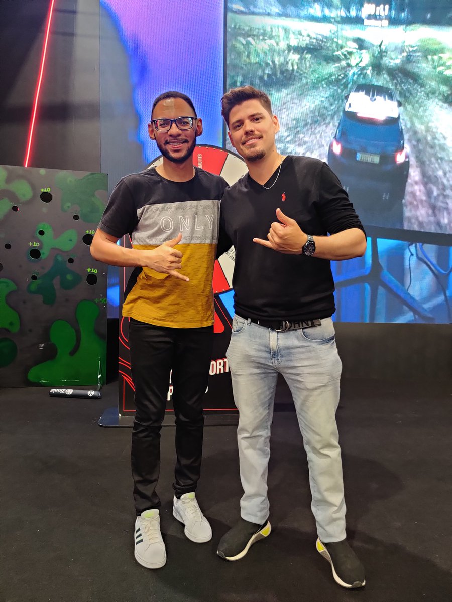 jose_karlloss's tweet photo. BGS proporcionando conhecer os melhores do cenário do @PUBG_BR
Zerei a vida 😍
#bgs #bgs22 #bgs2022 #pubg #netenho #thugfaast https://t.co/v4pAr824Sw