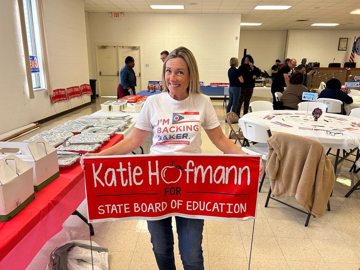 reprachelbaker's tweet photo. This busy day started at the Cincinnati Federation of Teachers COPE luncheon. Nothing like hanging with dedicated teachers, eating some macaroni and cheese, and supporting pro-education candidates! @mike_moroski https://t.co/uvhzLKD5Zl