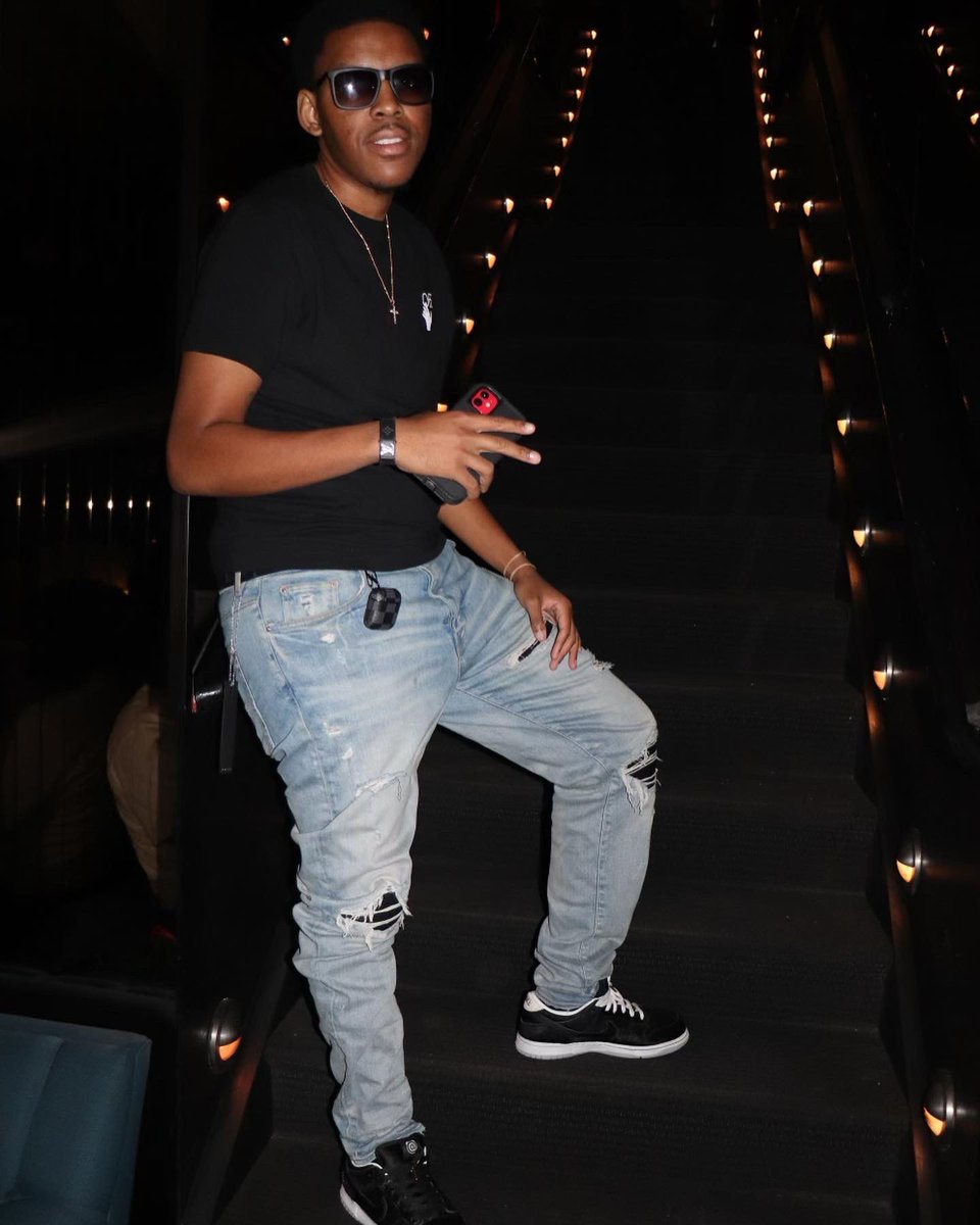 paypaid1's tweet photo. Forever on but I’m never off but my shirt say it Nigga what bag you in how you tryna play it #llbubba🕊️ #lljuju🕊️ https://t.co/r2E7e1WMKv