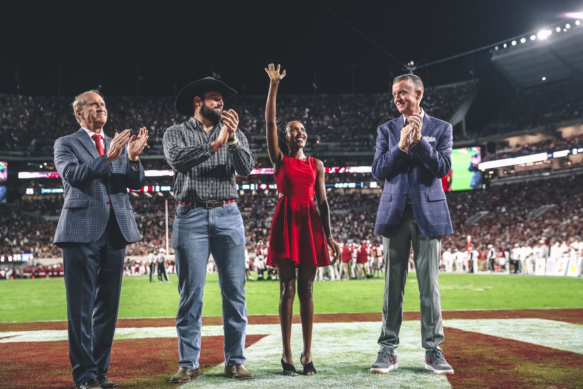 UA_Athletics's tweet photo. Honored to recognize our 2022 National Champions Bobby and Mercy of @AlabamaTrack 🥇

#RollTide https://t.co/cBf7VE61K3