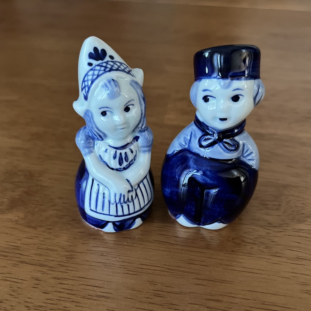 These salt and pepper shakers reminded me of “The Dutch Twins” by #LucyFitchPerkins , a childhood favorite of mine, so I really needed to buy them. (I might need to get out more) #saltandpeppershakers