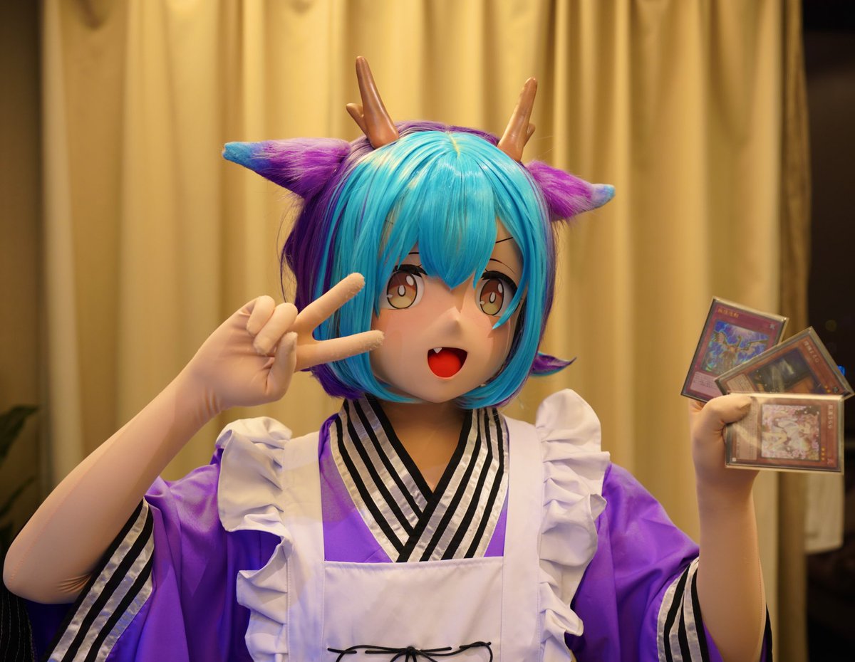 主人，小蓝帮您把这三张卡片放入墓地了喔✧*｡٩(ˊᗜˋ*)و✧*｡