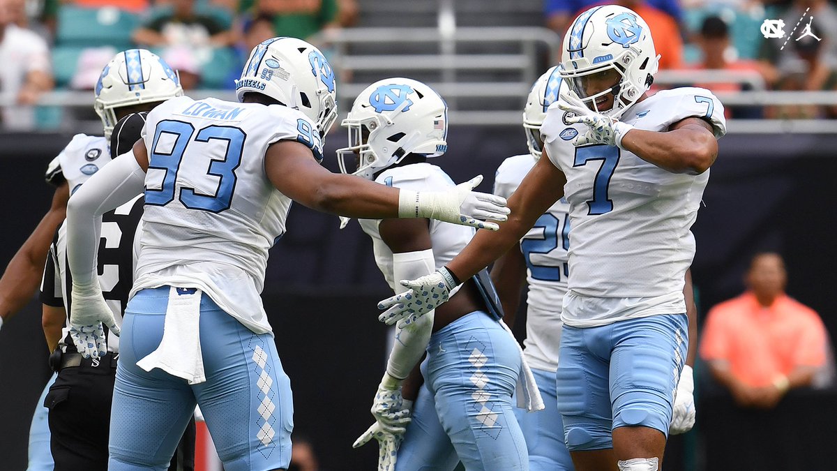GoHeels's tweet photo. Big win for @UNCFootball ➡️ #GDTBATH 😎 https://t.co/p2kMRYRh6J