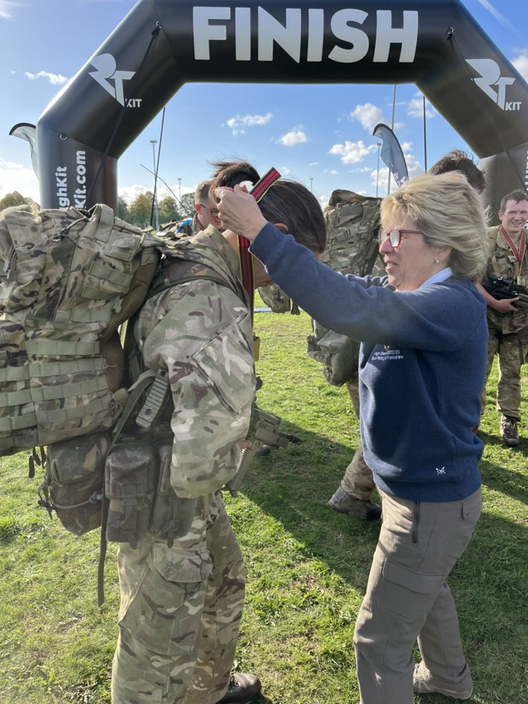 A massive thankyou to @Comdt_DST , Lt Col Bruce Ekman, Officers & Staff of the Defence School of Transport and all Competitors of Military Skills Comps @UKArmyLogistics- a brilliantly organisised event, amazing team comradery and fabulous hospitality @markblakeston @Humberbeat