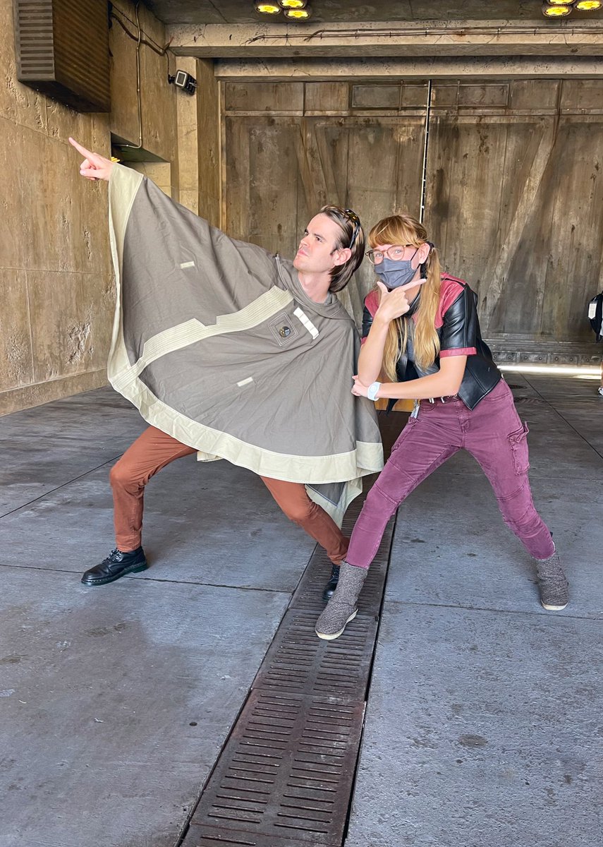 teddygraciebear's tweet photo. Halcyon day two, we were dubbed Gaya’s biggest fans! Raithe asked us what we “most wanted from her”, I blurted out “a kiss!”, she laughed then rubbed my back 😳 https://t.co/YtjMWDtEtq