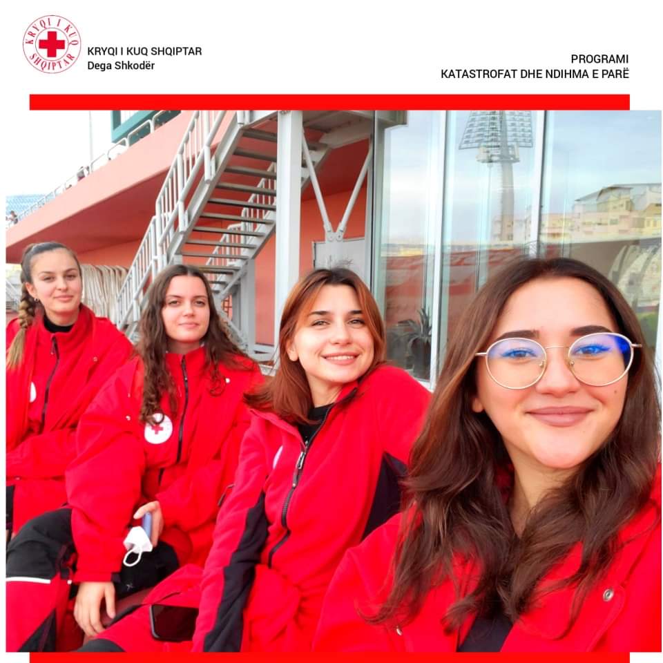 RedCrossAlbania's tweet photo. #MeetRedCrossers
This is one of Shkodra Red Cross First Aid teamsโ๏ธ in "Loro Boriรงi" stadium.
On the same day, Shkodra Women Football team qualified for the Champions League โฝ๏ธ๐ฅ
#GirlsPower ๐ช https://t.co/P7yA30kcn0