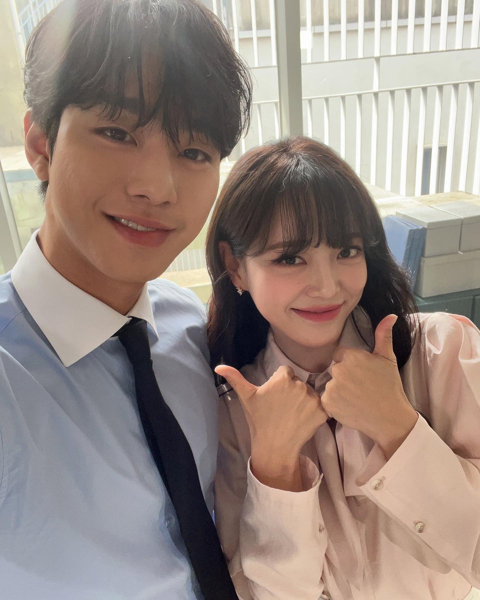 iconickdramas's tweet photo. MY PARENTS https://t.co/5OPkNo7mxZ