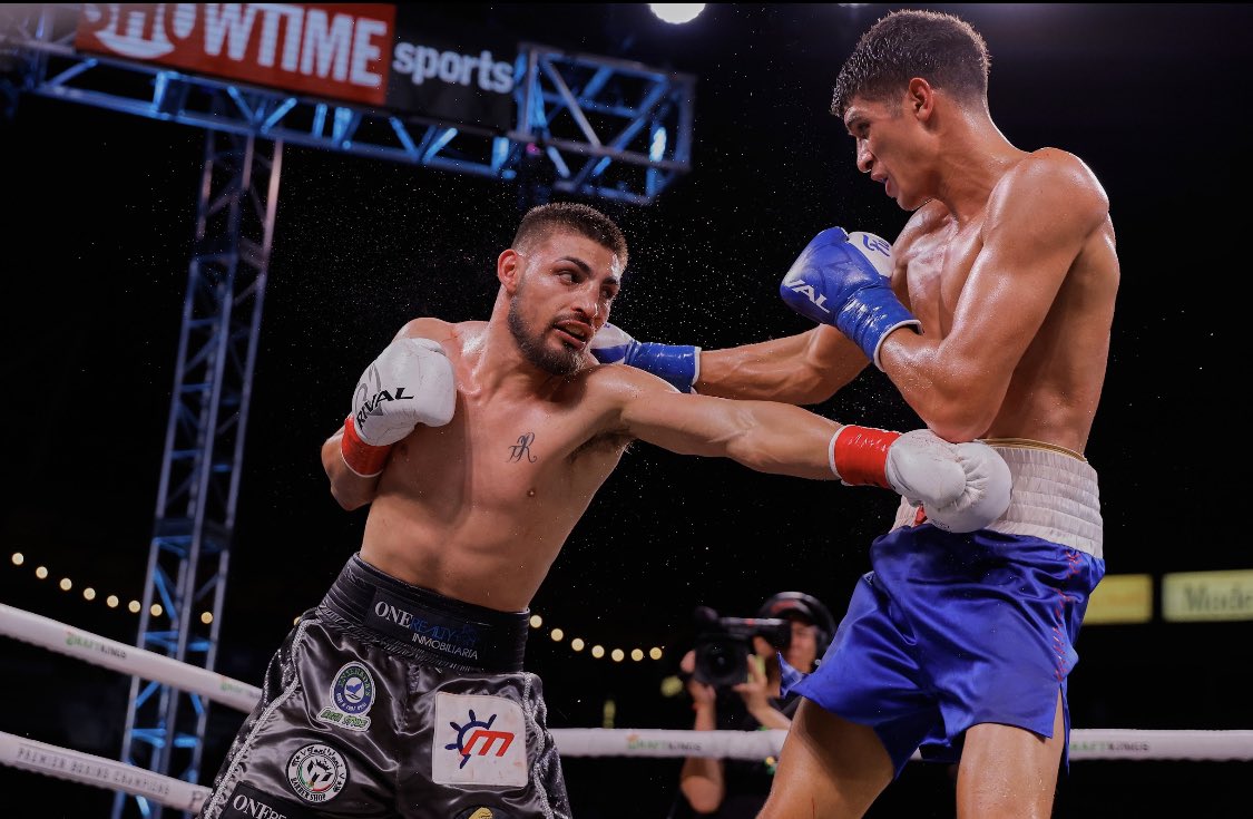 SpicyBoxing's tweet photo. βEste es un mensaje para la gente mexicana: hay Ocampo para ratoβ.
Carlos Ocampo π²π½π₯
#FundoraOcampo #ShowtimeBoxing #PBC #BoxingWithSpicy
πΈ Esther Lin | Showtime Boxing π₯ https://t.co/yC7T5fDYaZ