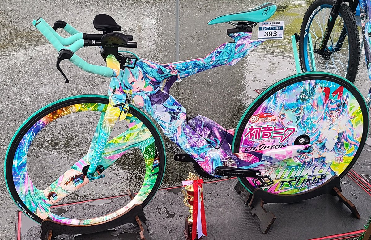 痛車天国2022 自転車部門でアワード頂きました～🚲️ 写真とってくれた