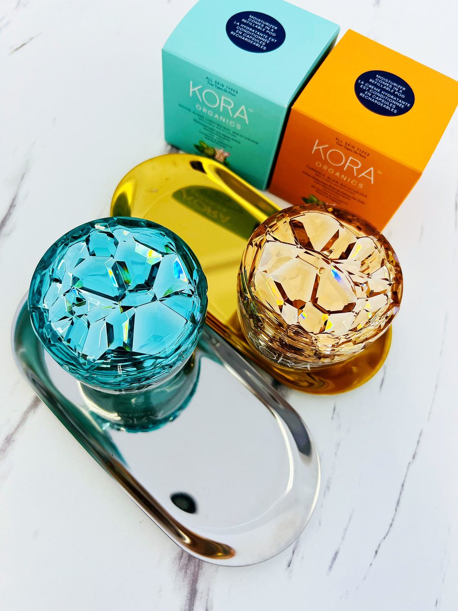 licsonsam88's tweet photo. KORA ORGANICS 可瀾有機 🌱 超模米蘭達肌膚擦的綠拿鐵 • 啟動您的心、身、肌 - 台北市新光三越信義新天地 A11 專櫃 • 隆重開幕 ! ~ 😊 #SAM老師 #SAM美妝肌地 #KORA可瀾有機 #KORA #KORAORGANICS #可瀾有機 #超級名模米蘭達 #米蘭達 #MirandaMayKerr #Miranda #skincare @KORAORGANICS https://t.co/Gw485yp36y