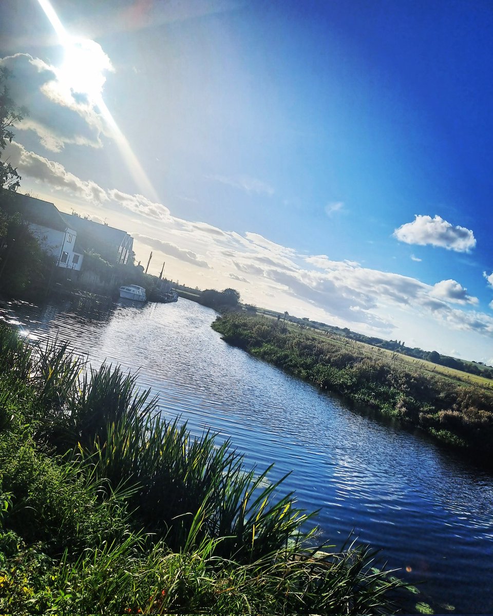 InkDrinkerDawn's tweet photo. Sorry that I have been pretty inactive lately, I have had a busy few days, but it has been lovely spending some quality family time. I'm absolutely exhausted now ๐ด
#Tewkesbury #mopfair #SundayFunday https://t.co/W2OD0nTVxo