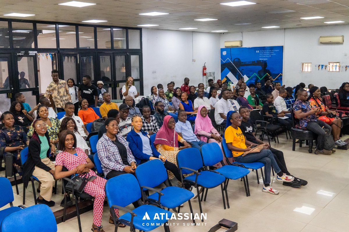 wisdom_ikoi's tweet image. Over 300 attendees, what a pleasure to be part of this great community. 

With consistency growth is inevitable!!

Set realistic goals and realistic expectations!!

Keep in mind challenges will come and be ready to face them!!

 @atlassian_ph #atlassiansummi2022 #codeit #tech.