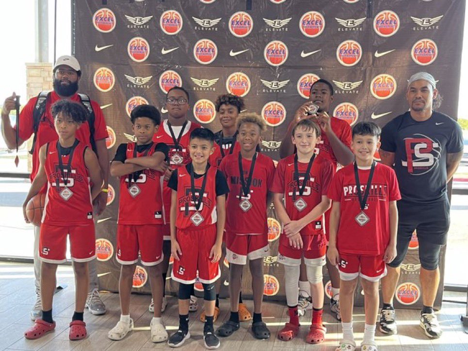 CoachRizo's tweet photo. @ProSkillsSATX JV and 2027 teams take 1st and 2029 team takes 2nd in @ExcelTournament today 🏀⚫️🔴 #OnAMission #BeAboutIt #PlatformMatters https://t.co/sUY6Z32g7y
