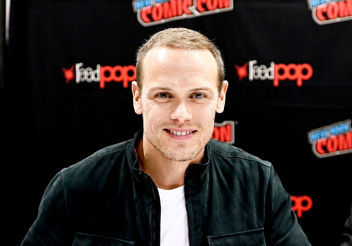 displaceintime's tweet photo. Sam Heughan is sunshine, beautiful inside and out 💛

📷: Roy Rochlin / gettyimages https://t.co/4RoWk94iEN