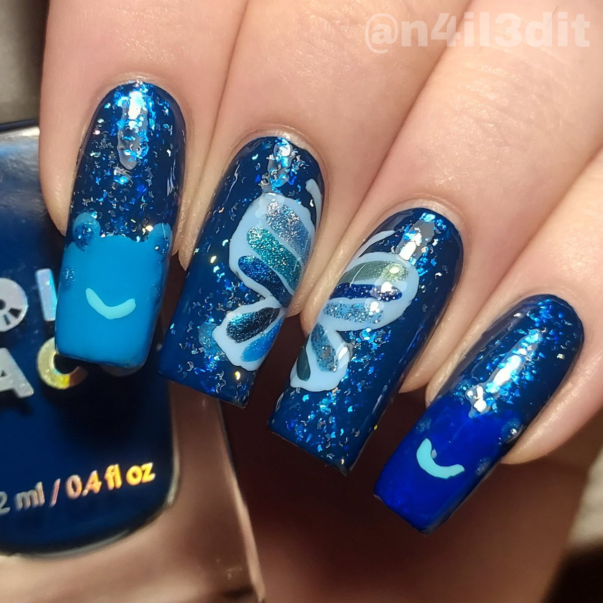 n4il3dit's tweet photo. [Contains PR*] Holo #amethystkittens here is a mani I did 💜

Products used 
@holotaco 
Mostly all blues
@gallivantingnails 
Katoomba
@ColorClubNail 
Glow get 'em
Frost bite

#holotaco #holotacocombo #gallivantingnails #colorclub #dreamerlacquer @nailogical https://t.co/88MdthOkmm