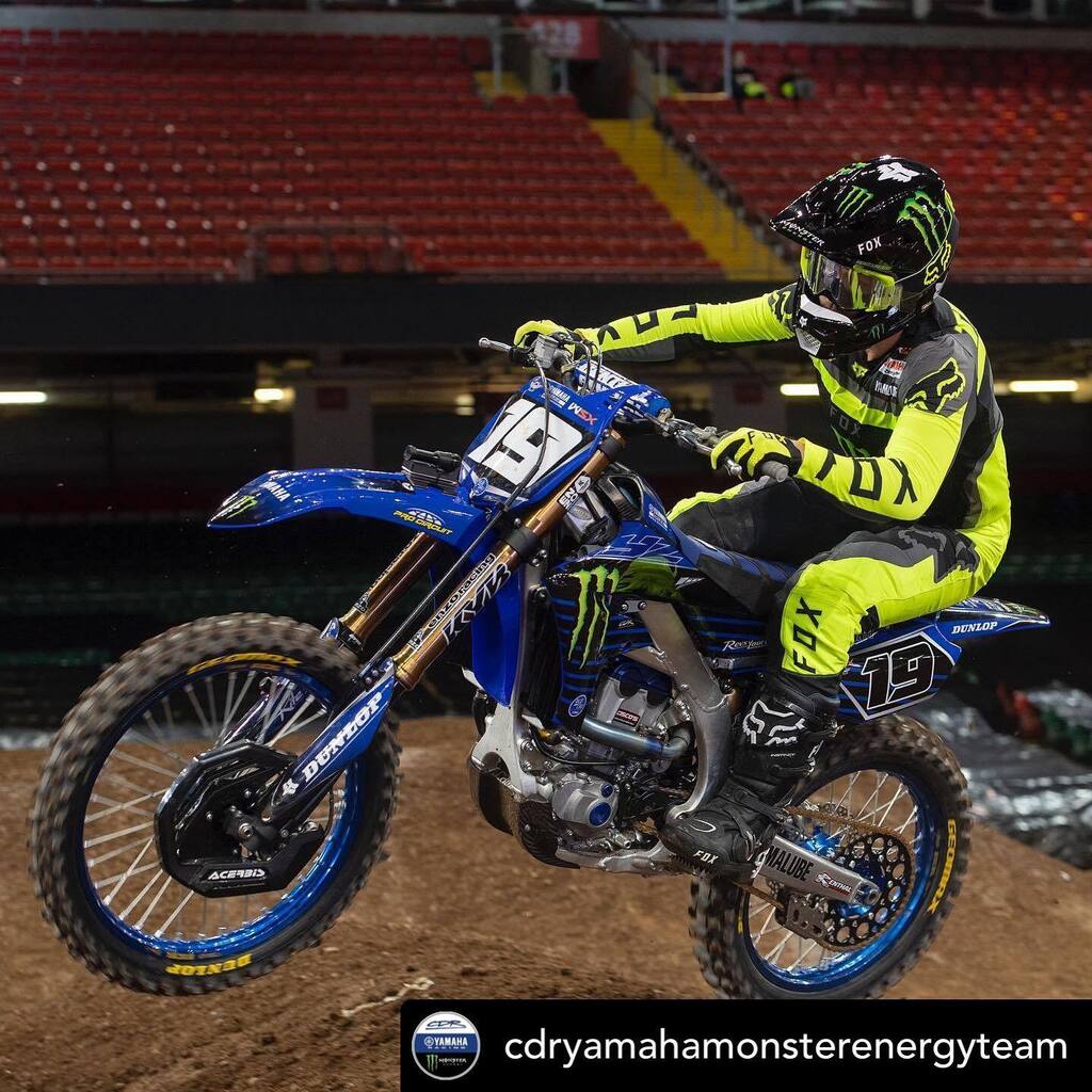KINCROME's tweet photo. SX2 OVERALL RESULTS 🏁 @wsxchampionship British GP! 

@aarontanti9 rounding out the Top 5 with P5 overall. AT was the top Aussie rider in his class! 👊🏼

@kylechiz11. Chiz came away in P19 overall! After running P2 for most of final 1, we are excited t… https://t.co/NaMGQNvjDN https://t.co/bvP2XSvKH1