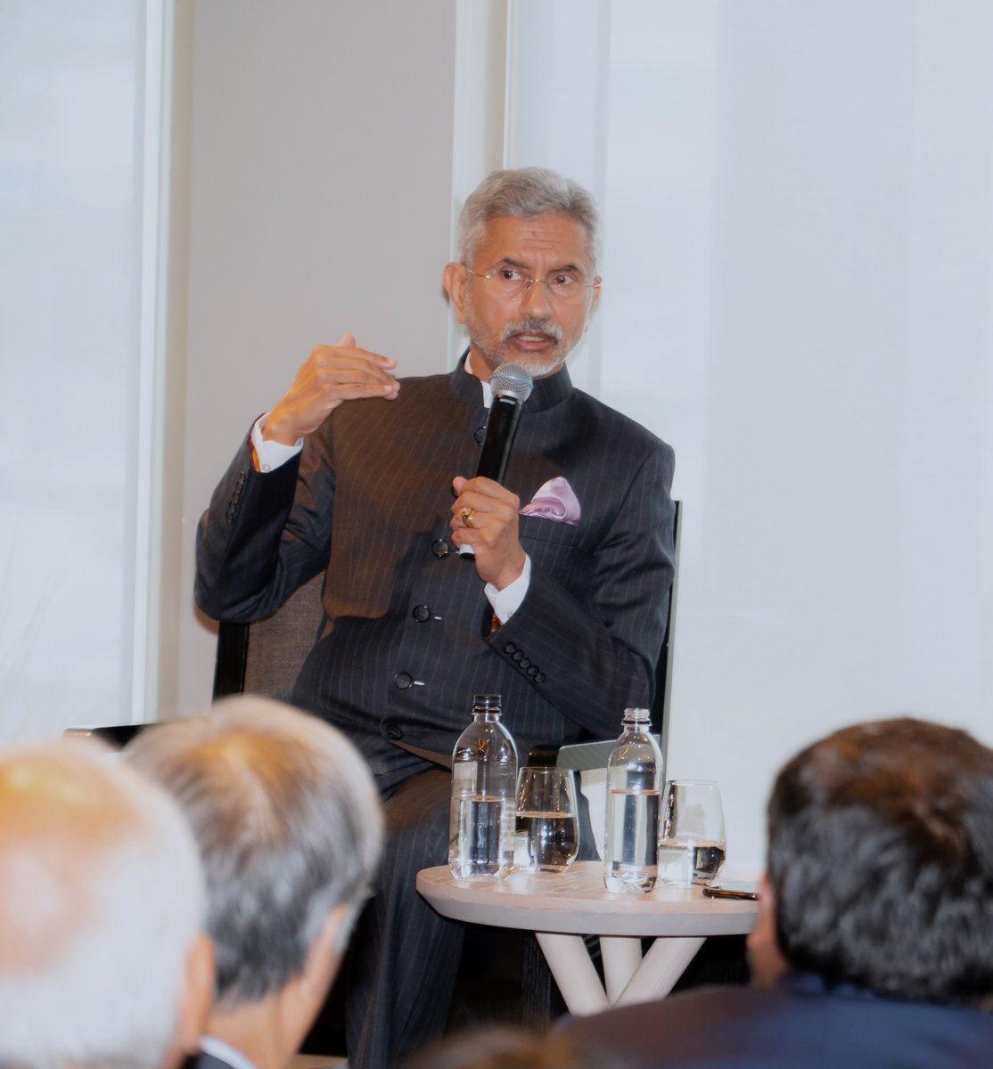 EAM @DrSJaishankar spoke at different platforms during his visit to New Zealand. The Minister addressed various bilateral and multilateral issues, including student visa. @MEAIndia @IndianDiplomacy @MFATNZ @DDIndialive @BhavDhillonnz @indianweekender @AmritMahotsav @iccr_hq