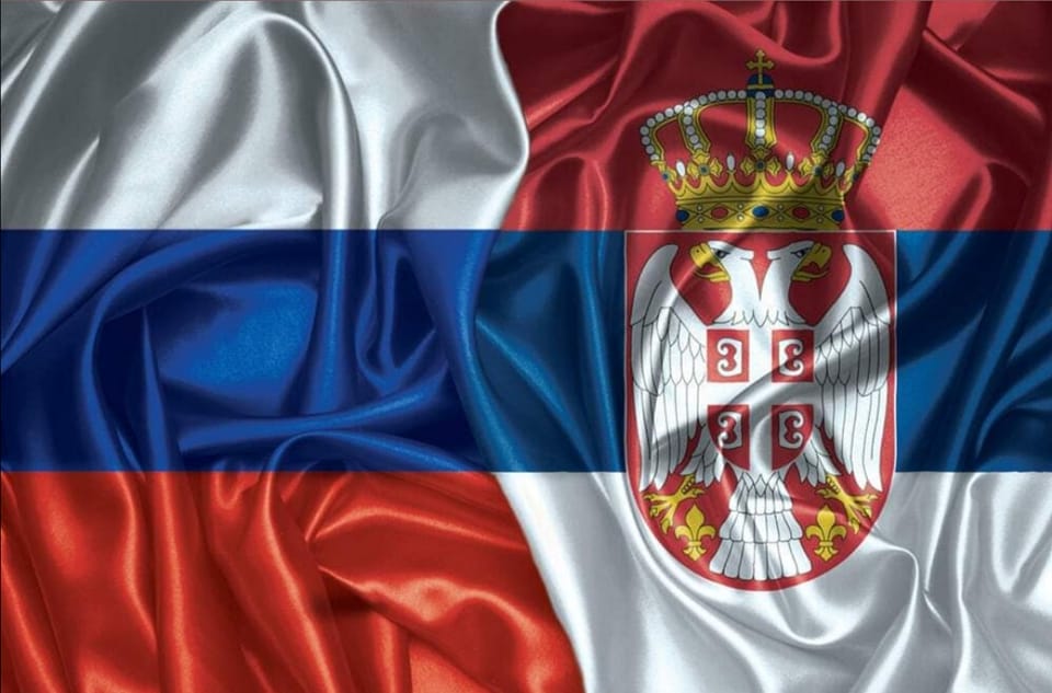 Флаг сербии и россии Флаг сербии и россии
