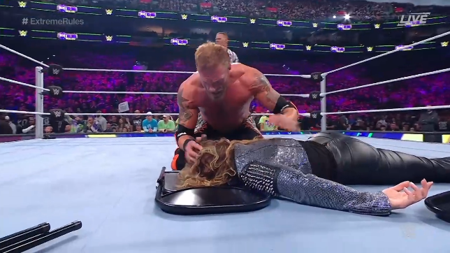 Extreme Rules 2022: WWE Hall Of Famer’s Presence Costs Edge In I Quit Match 20