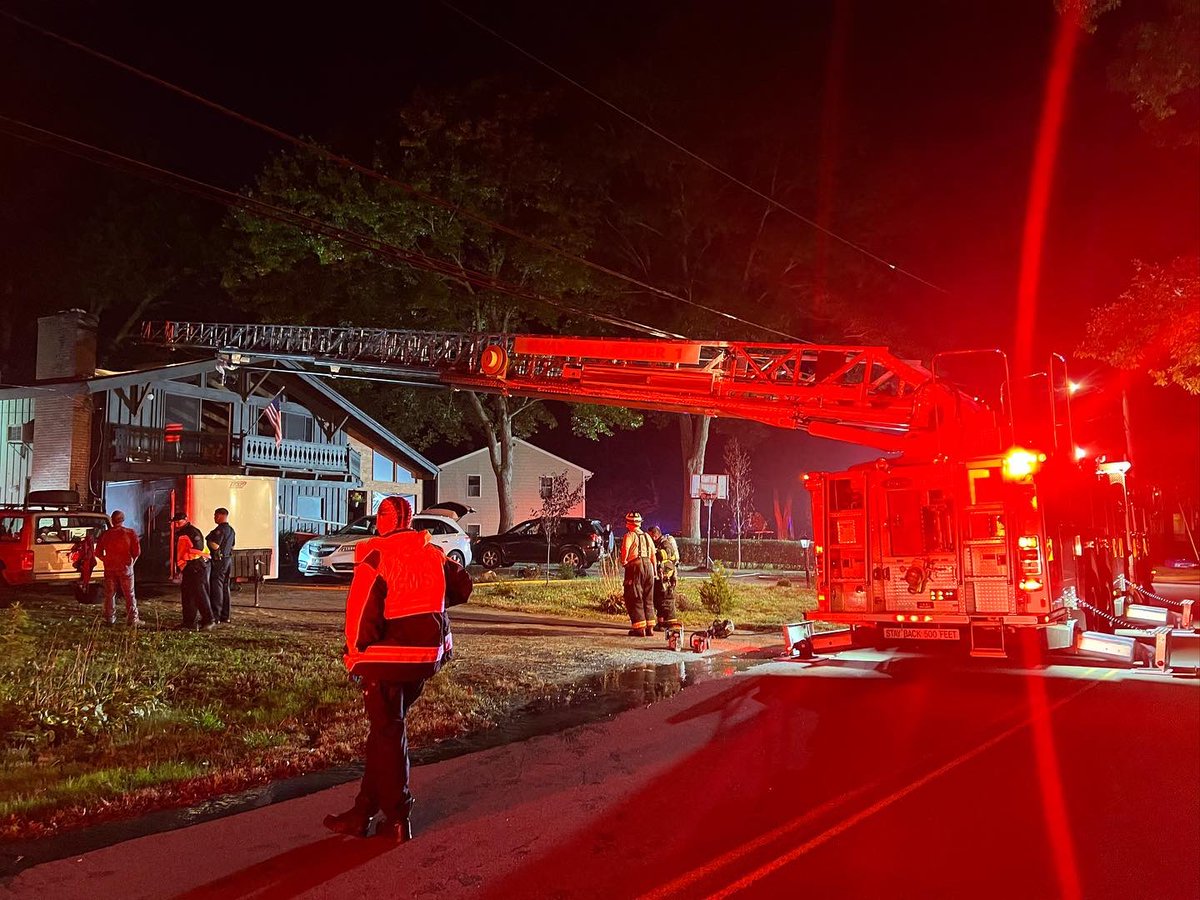 Swansea Fire tweet media