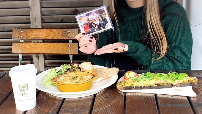 ドさん(樹のオンナ)とストのアポなしキャンプ旅で行ってたパン屋さん行ってきた慎太郎くんが食べてたやつ食べたよ美味しかったよ全然関係ない淳太くんの写真も可愛いから見て 